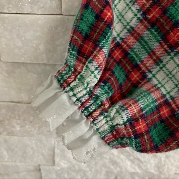 ❤️Lanz soft flannel nightgown w/ pearl buttons eyelet trim. - Picture 3 of 7